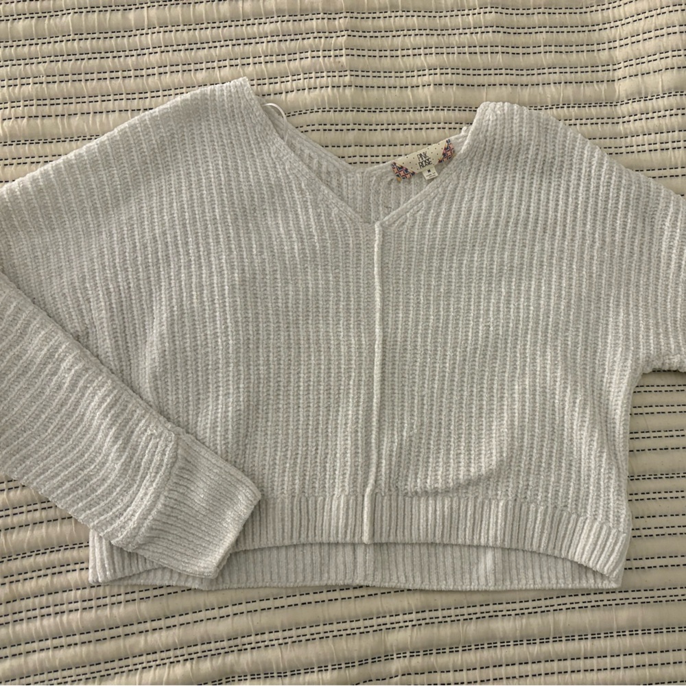 Pink Rose Light Gray V-Neck Sweater